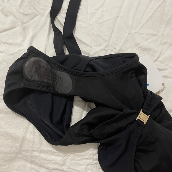 Moeva one pieces halter swimsuit - Picture 7 of 9